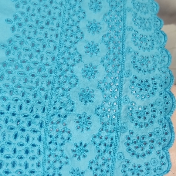 Land's End SZ XL Tunic Top Blue Cap Sleeves & Eyelet Perforated Hem Lightweight - Picture 2 of 10